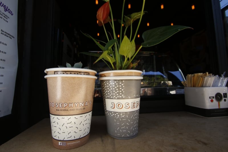  Entrevista com os proprietários do café Josephyna?s. Na foto: João Henrique Silva Martins e Arthur dos Reis   Foto: FREDY VIEIRA/JC