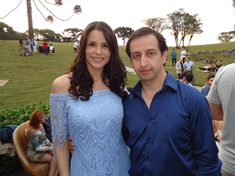 Os atores Allan Souza Lima e Letícia Birkheuer 