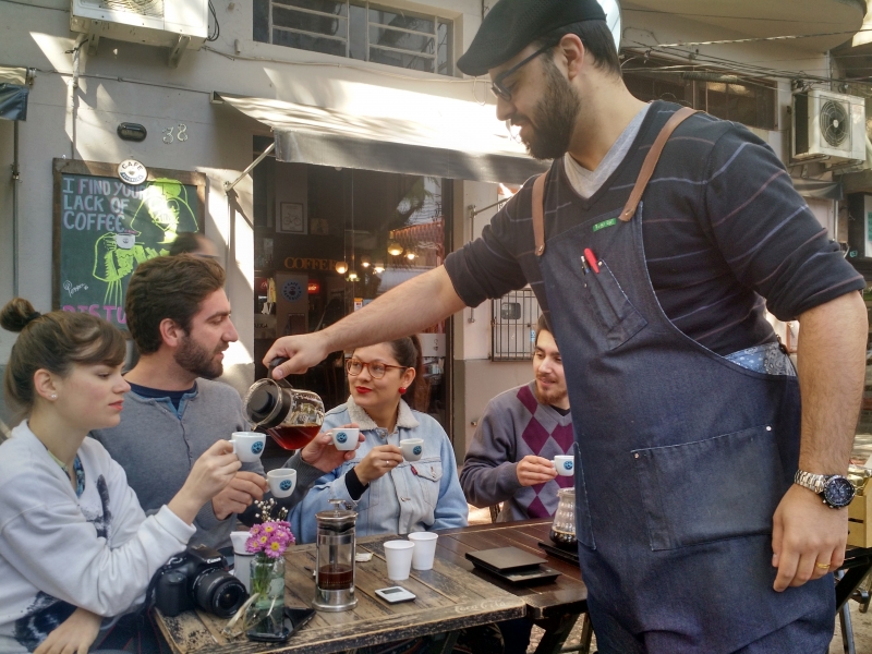 Equipe do GeraçãoE testa degustação no Café República Foto: instagram/reprodução/jc