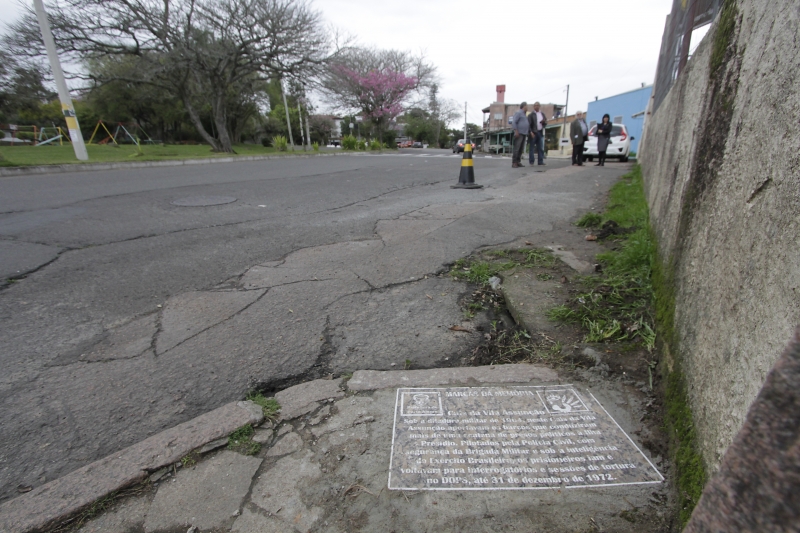 Placa Memória foi inaugurada no cais da Vila Assunção