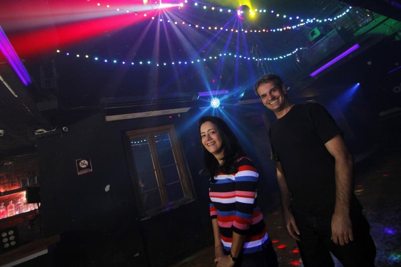  Liza e Fl�vio estrearam no mundo das baladas com a Casa do Lado