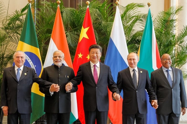 Michel Temer com líderes da Rússia, Índia, China e África do Sul durante reunião da Cúpula do G20