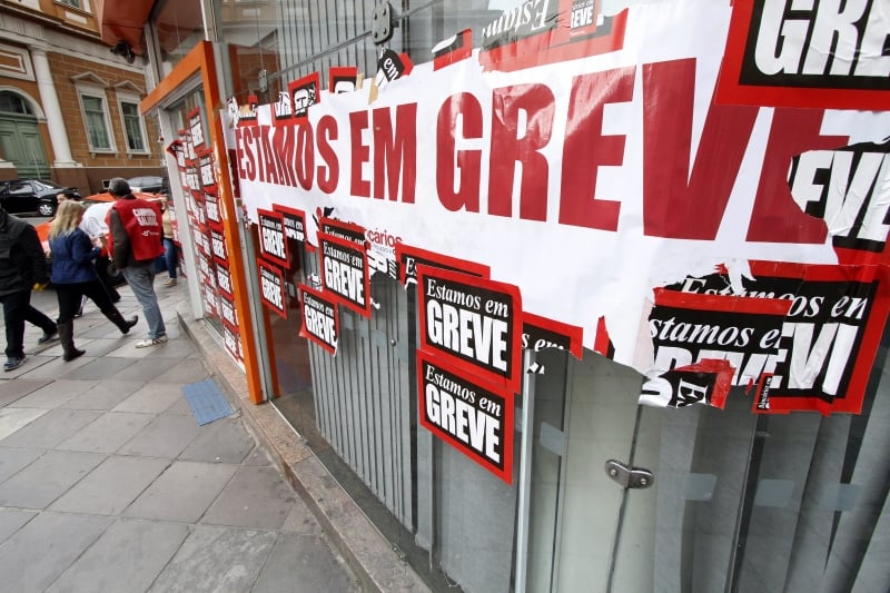 A medida atinge agências em 15 cidades da base do SindBancários