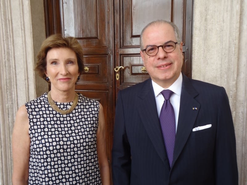 Cecília Tavares e o embaixador Ricardo Neiva Tavares recepcionaram os convidados em Roma