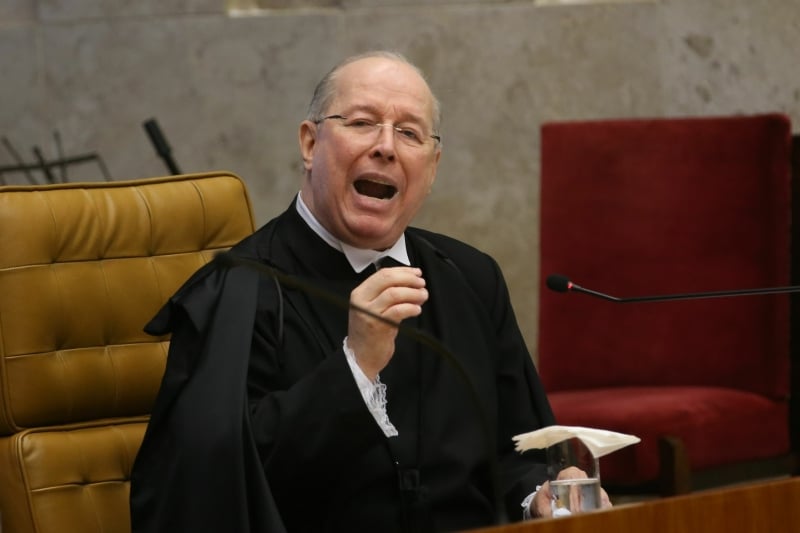  Ministra Cármen Lúcia assina o compromisso de posse
