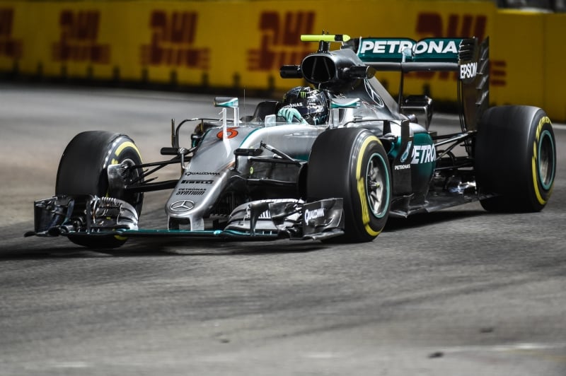 Rosberg em ação no circuito de Singapura