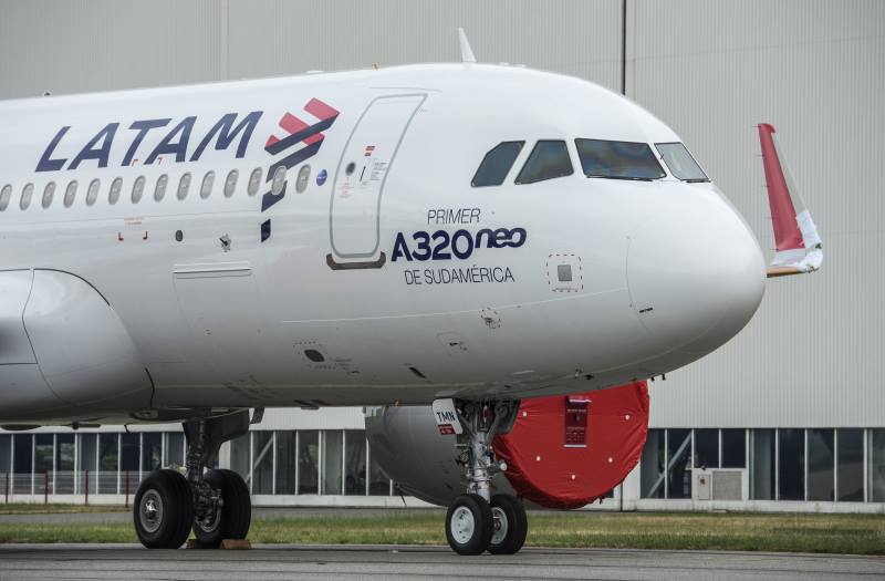 Empresas pedem que se entre em contato para reembolso e adiamento