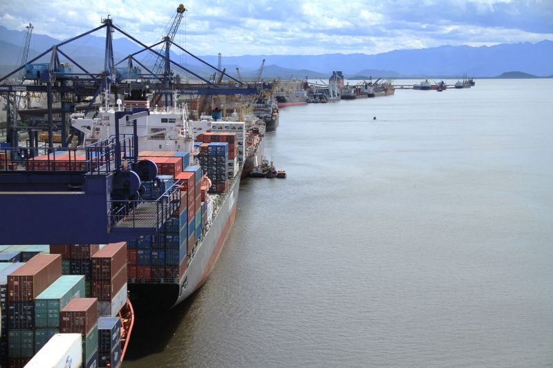 Para 27% dos entrevistados, investir em portos é principal prioridade