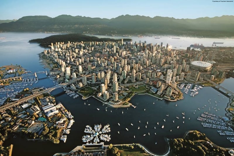 Porto de Vancouver, no Canadá, ostenta ancoradouro para aviões, hidroaviões e anfíbios