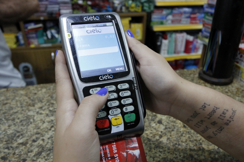  máquinas de cartões ( crédito e débito )  