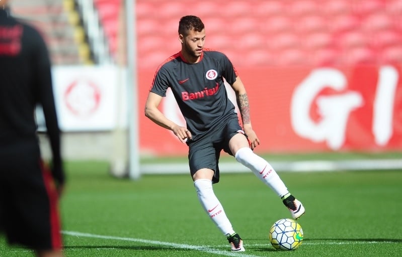 Nico López recebeu sondagens, mas segue nos planos para 2017