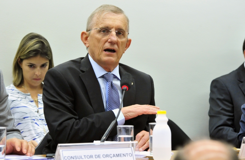"A compensação é para bancar os aumentos salariais de categorias do Legislativo e do Judiciário", disse Perondi