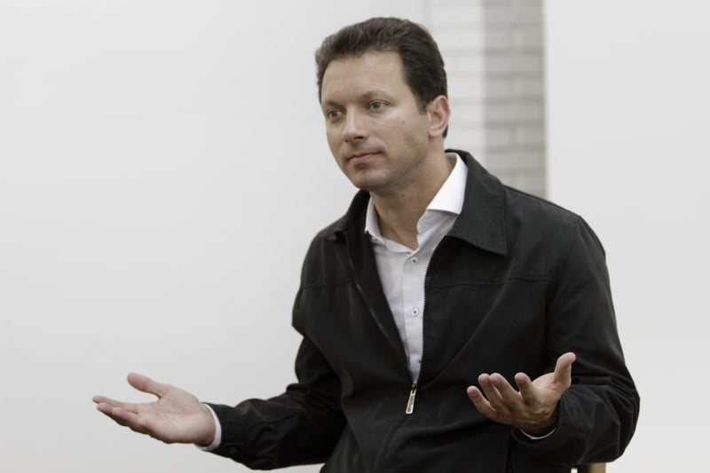 'A prefeitura vai atrasar os salários dos servidores logo depois das eleições', diz Marchezan