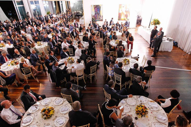 Temer reuniu mais de 200 aliados, incluindo os presidentes da Câmara e Senado em jantar no Alvorada