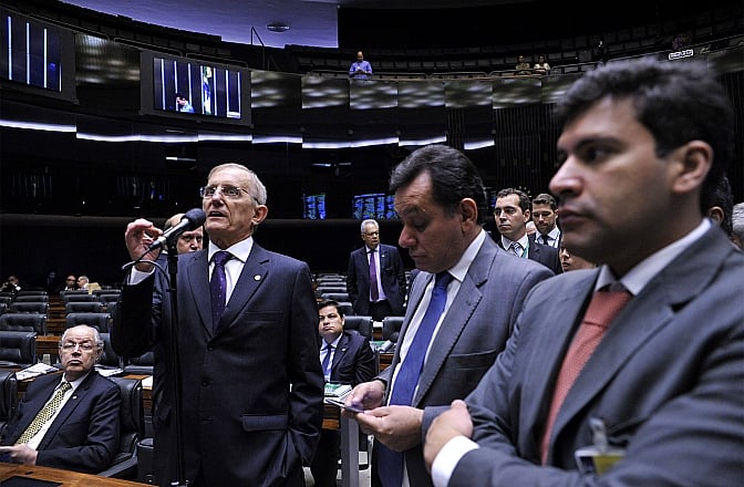 Deputado federal Darcísio Perondi (PMDB) é o relator da PEC que limita gastos 