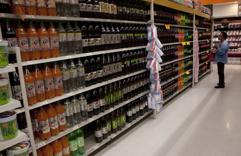 Pesquisas alimentares nacionais indicam que bebidas e alimentos ricos em açúcares livres podem ser uma grande fonte de calorias desnecessárias