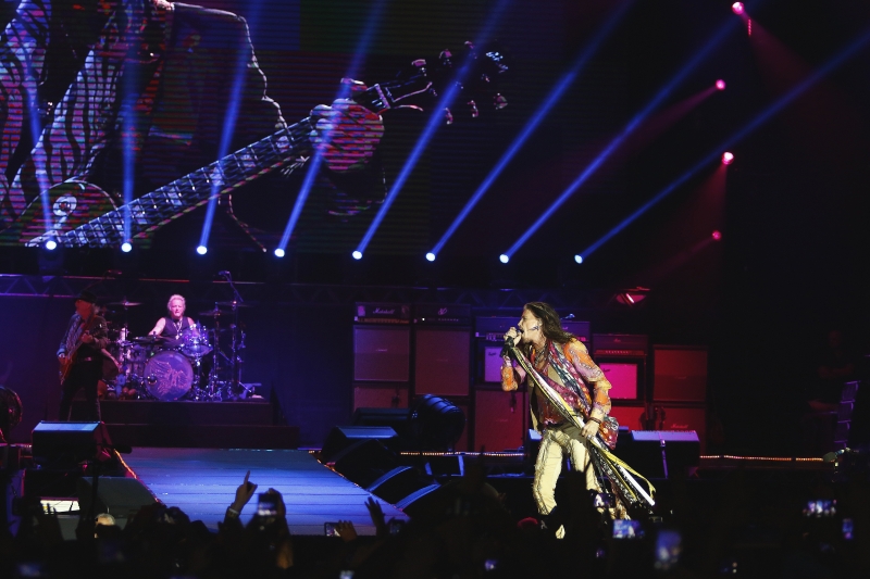 Aerosmith se apresentou no Beira-Rio, em show cheio de energia, e o Gera&ccedil;&atilde;oE estava l&aacute;! Foto: Fredy Vieira/JC
