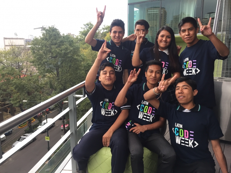 Equipe mexicana vencedora do Latin Code comemora resultados