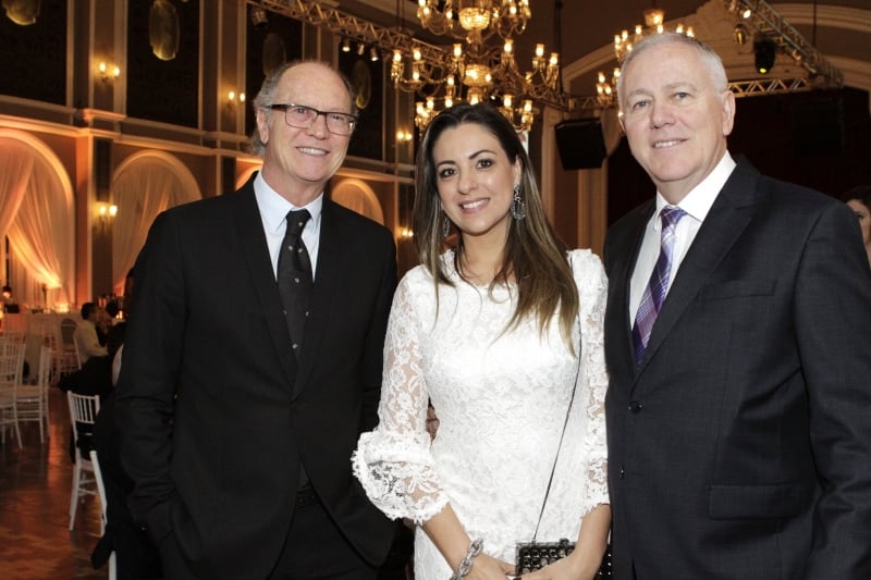 Paulo Roberto Falcão com Susana e Balduíno Tschiedel, lideranças do ICD