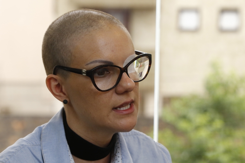 Entrevista com Tanira, dona do sal&atilde;o de beleza Al&eacute;m do Pello, que oferece tratamento capilar para v&iacute;timas do c&acirc;ncer.  Foto: Fredy Vieira/JC