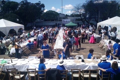 O almo�o foi servido para 500 pessoas
