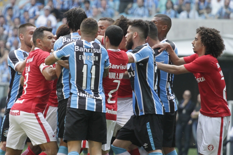 Confusão envolveu atletas de Grêmio e Inter no último confronto entre a dupla