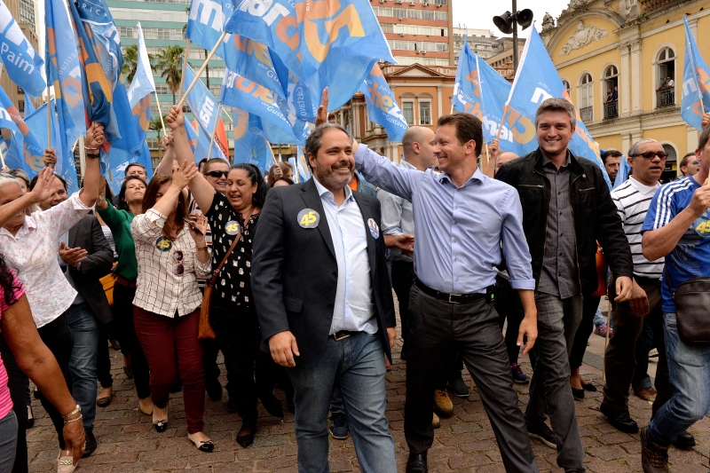 Marchezan participou de caminhada com militantes pelo Centro