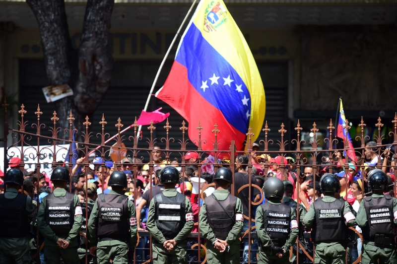 Protesto realizado na quarta-feira reuniu mais de 100 mil manifestantes em Caracas