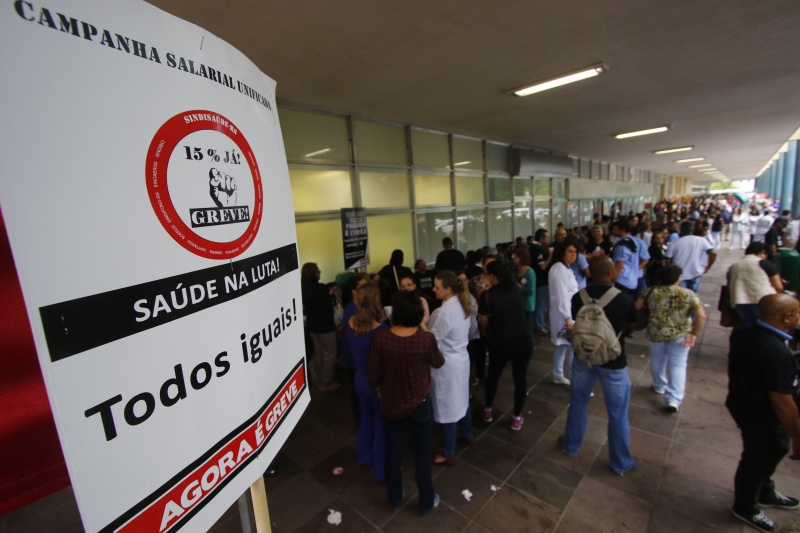 Hospital de Clínicas teve piquete, mas não remarcou consultas