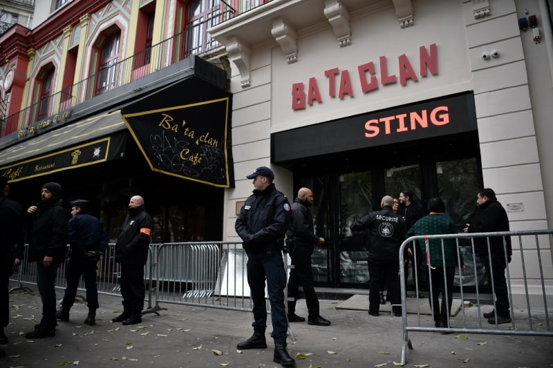 O massacre na casa de shows resultou em 89 mortes e fez a França decretar estado de emergência