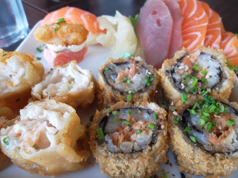 O Tokyo Sushi Lounge tem tr&ecirc;s restaurantes e atende toda a capital por meio do delivery Foto: CMP/CPm/ESPECIAL/JC