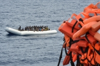 Mais de 70 refugiados morrem em naufrágio na costa da Líbia