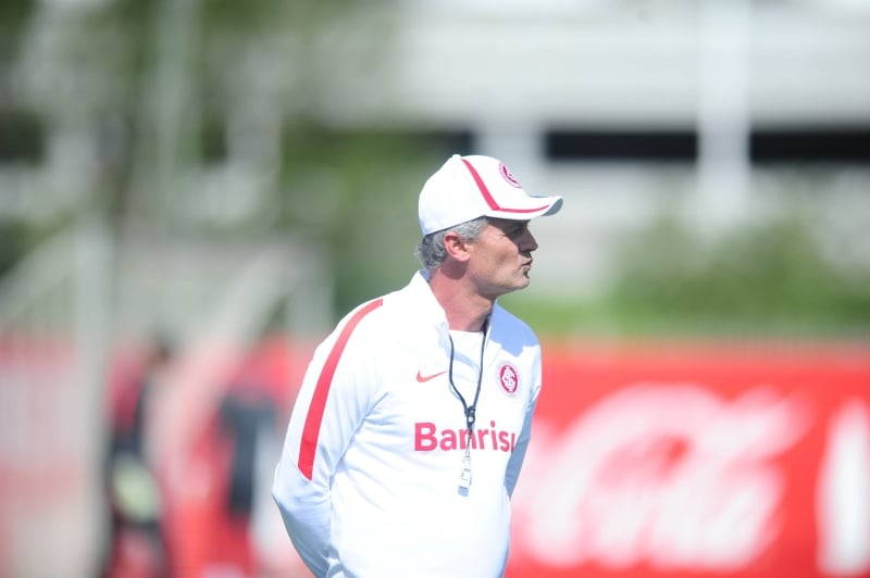 Lisca iniciou sua trajetória como treinador nas categorias de base do Internacional, em 1990