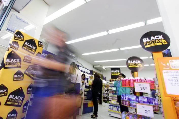 Sindilojas vai ampliar horário apostando em aumento de vendas em 2016