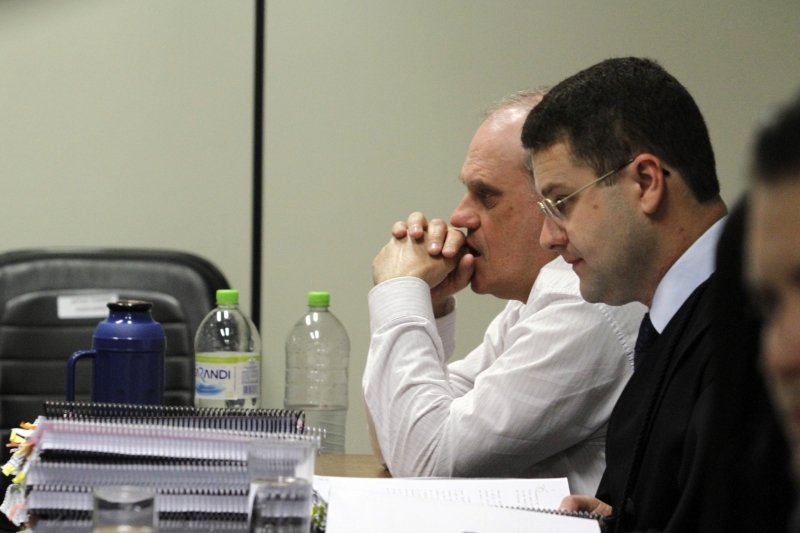 Acusado demonstrou irritação no segundo dia do julgamento