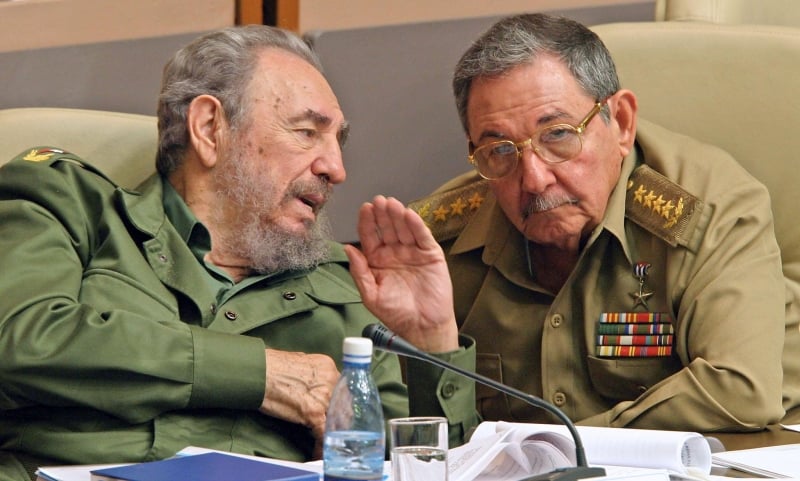 Raul Castro, irmão de Fidel, comunicou sobre a morte
