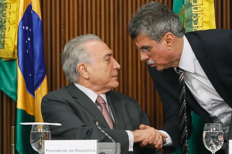 Temer tenta evitar a repetição de casos como de Romero Jucá, investigado e que foi ministro