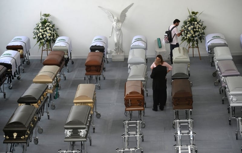 Corpos estão sendo preparados em Medellín, na Colômbia, para o traslado ao Brasil
