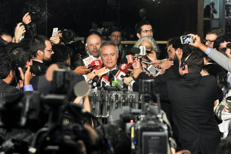 Mesa quer a permanência de Renan no Senado até decisão final do STF