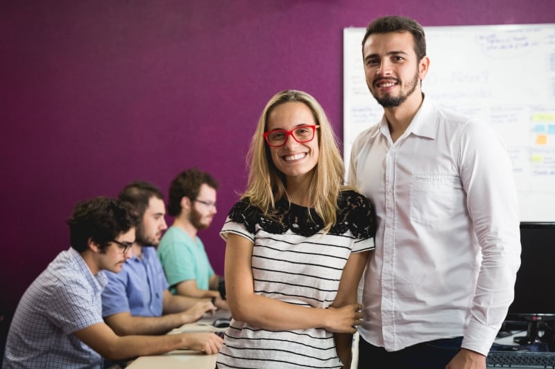 Greta Paz e Miguel Luz s&atilde;o s&oacute;cios da MPQuatro, ag&ecirc;ncia de conte&uacute;do e estrat&eacute;gia para Youtube Foto: ARQUIVO PESSOAL/JC