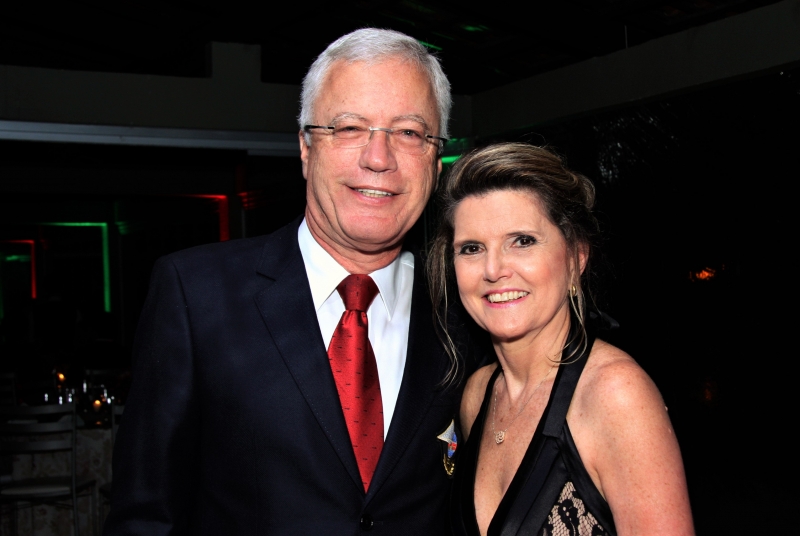 Eduardo Rodrigues de Freitas Machado e Clarissa Mombach casal presidente da Leopoldina Juvenil 