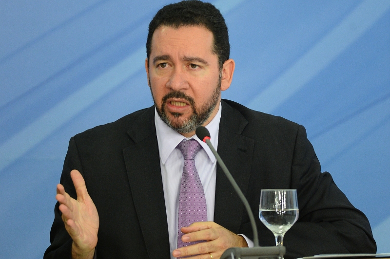 Anúncio de Oliveira, feito sem consulta prévia, surpreendeu o Ministério de Energia