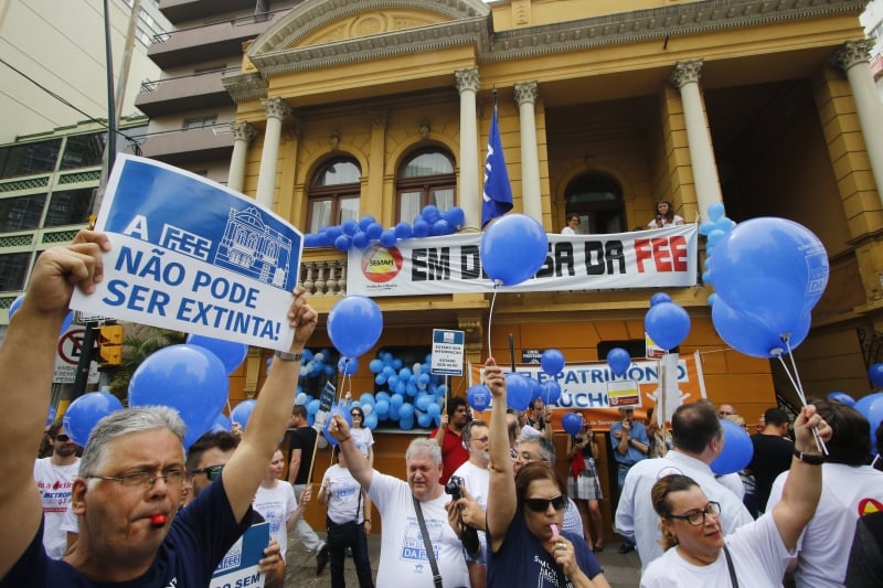 Além de FEE, Cientec, FDRH, Metroplan e Fundação Zoobotânica foram atingidas pela medida