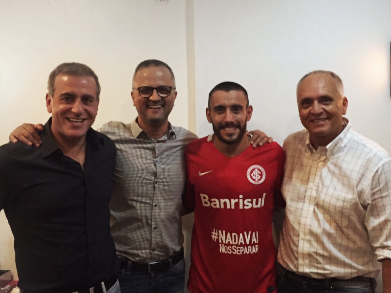 Acordo para a renovação do contrato de Alan Ruschel foi fechado na noite de sexta-feira
