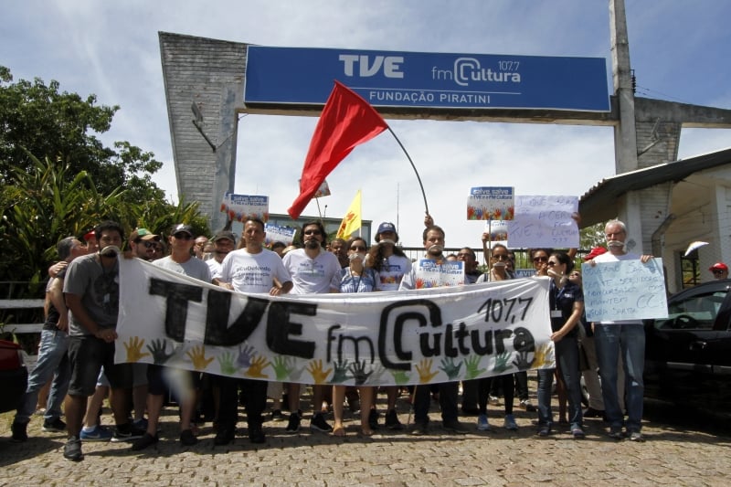 Protesto de servidores questionou proibição de acesso às emissoras