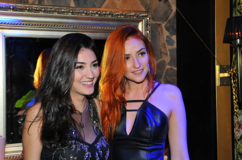 Marina Machado e Amanda Andrade em Jurerê Internacional 