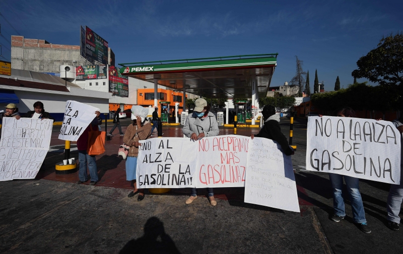 Manifestantes bloquearam rodovias e ocuparam postos de gasolina em diversas cidades do país