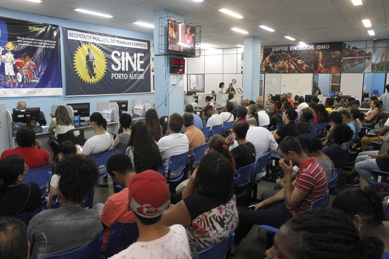 Em outubro, Porto Alegre e Região Metropolitana foram responsáveis por 2.424 vagas novas