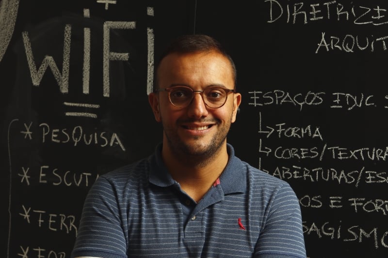 Paulo trabalha na Secretaria de Educa&ccedil;&atilde;o de Porto Alegre, onde criou o Projeto Usina Criativa. A inten&ccedil;&atilde;o &eacute; formar professores inovadores Foto: FREDY VIEIRA/JC