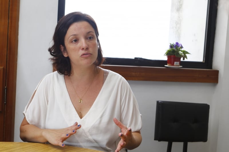 O Brasil acabou perdendo competitividade, e isso foi estourar na balança comercial, recorda Cecilia